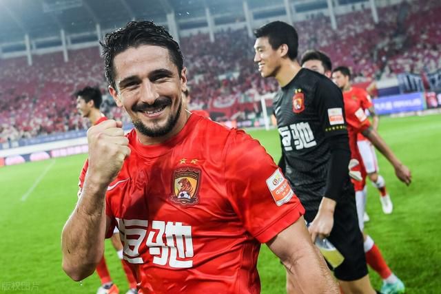 波尔图客场3-1战胜了矿工，末轮不败即可出线。